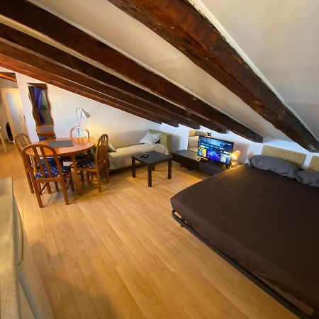 Calle Embajadores - Apart 4 Pax Pza Cascorro مدريد المظهر الخارجي الصورة